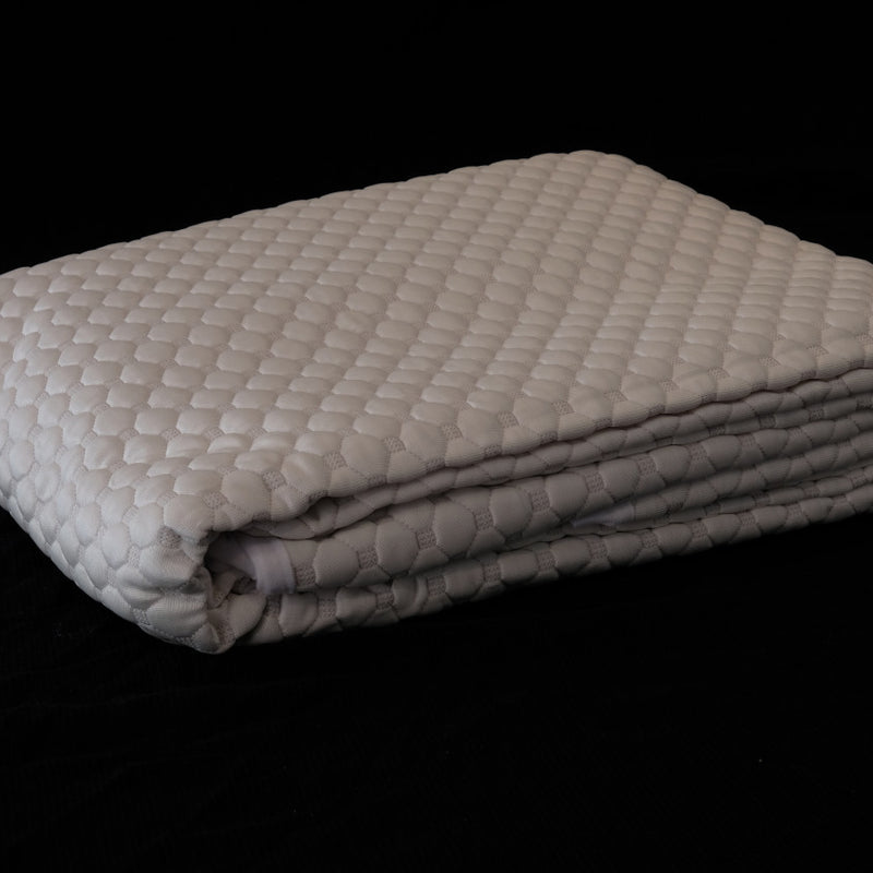 Cooltouch mattress protector