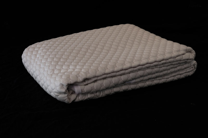 Cooltouch mattress protector